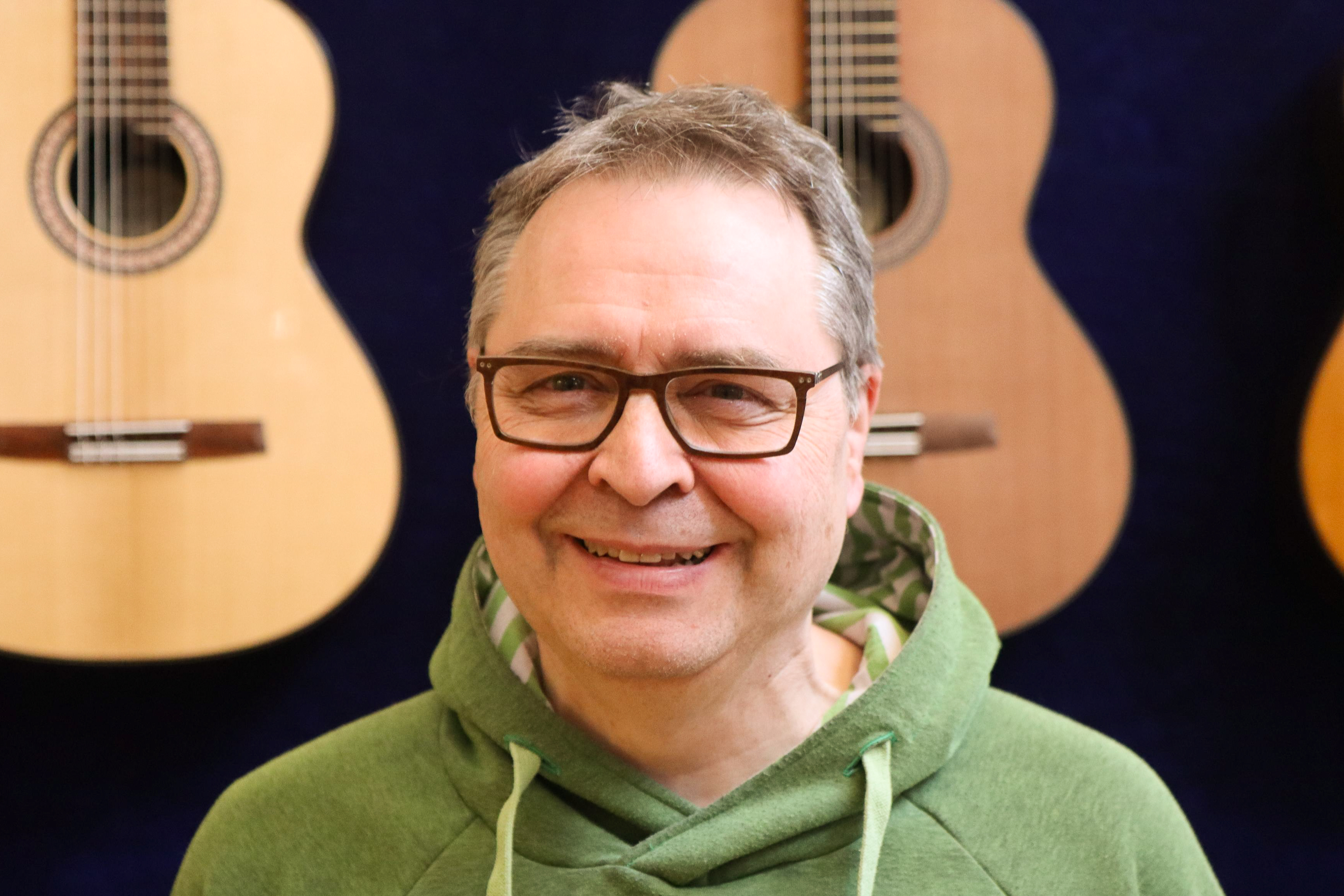 Andreas Dill - Gitarrenbauer